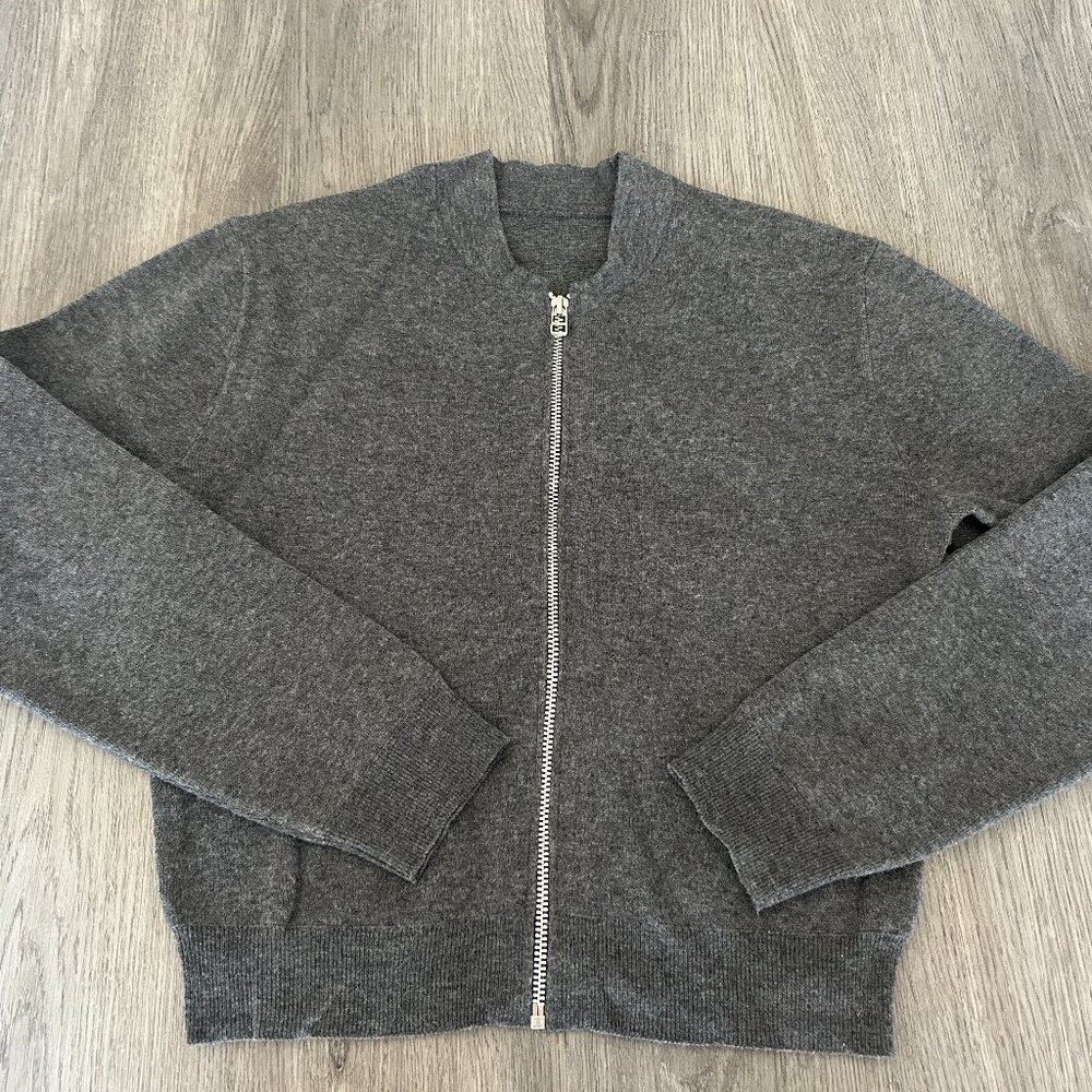 Uniqlo Zip Up Cropped Cardigan